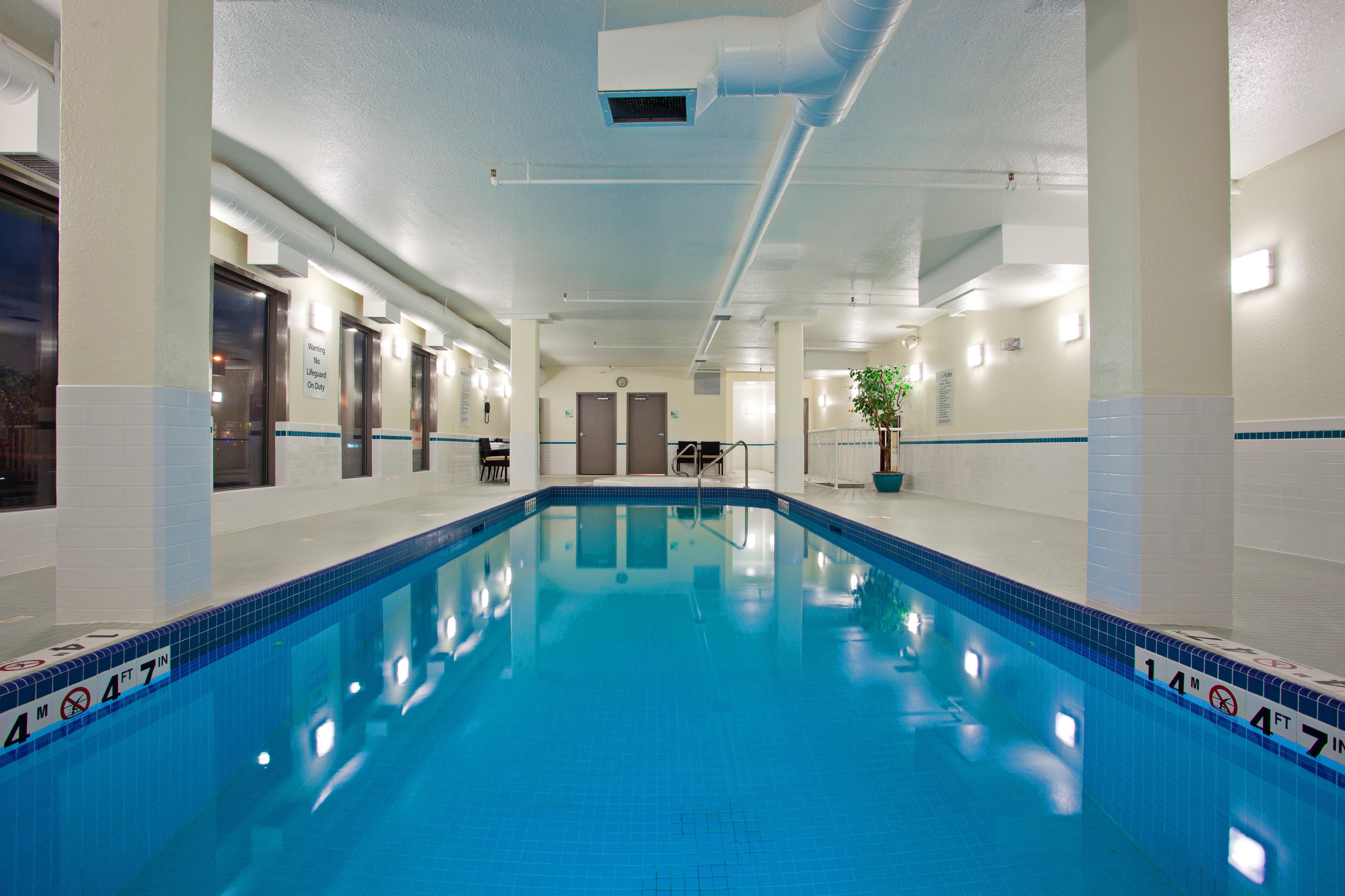 Holiday Inn Conference Centre Edmonton South By Ihg Dış mekan fotoğraf