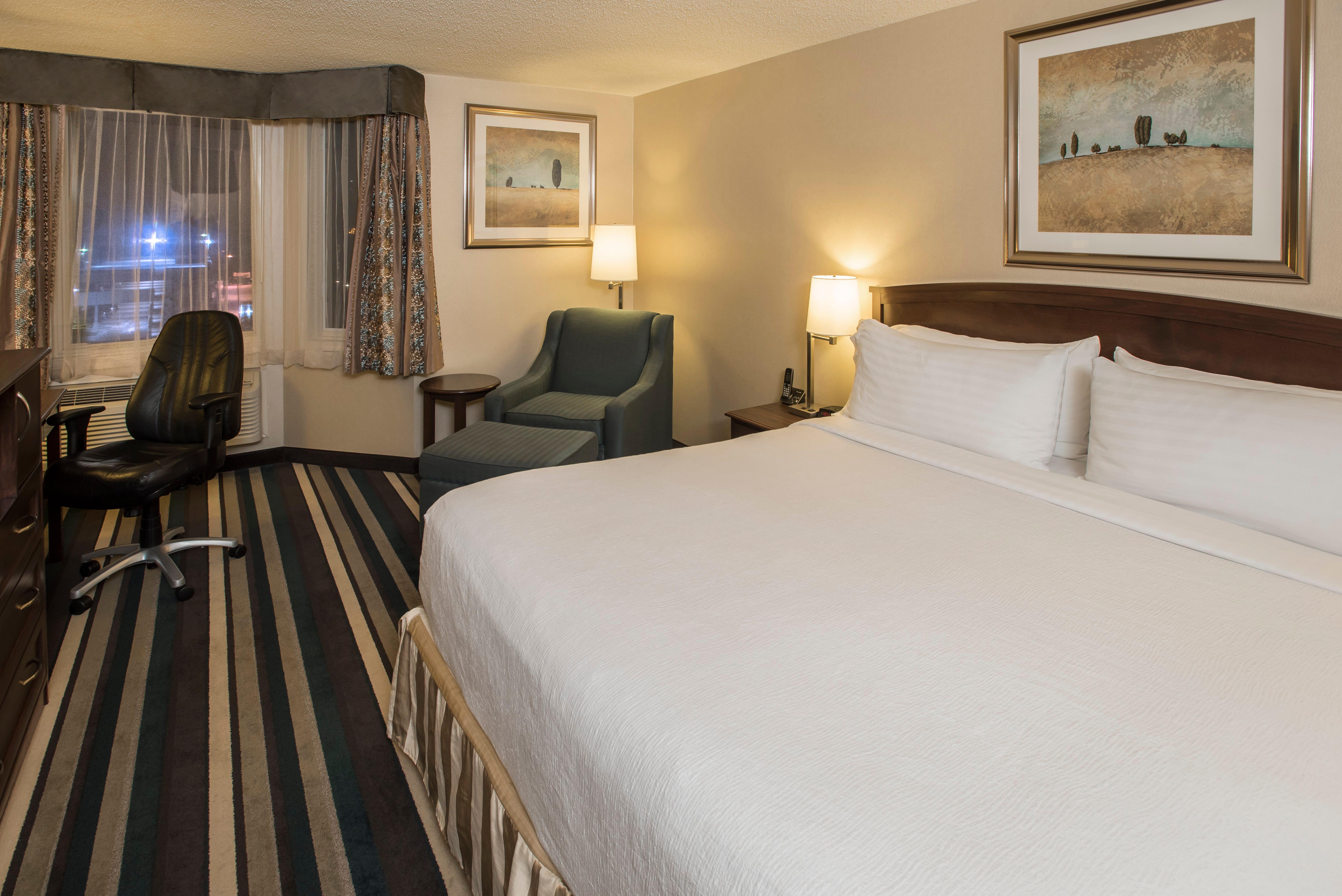 Holiday Inn Conference Centre Edmonton South By Ihg Dış mekan fotoğraf