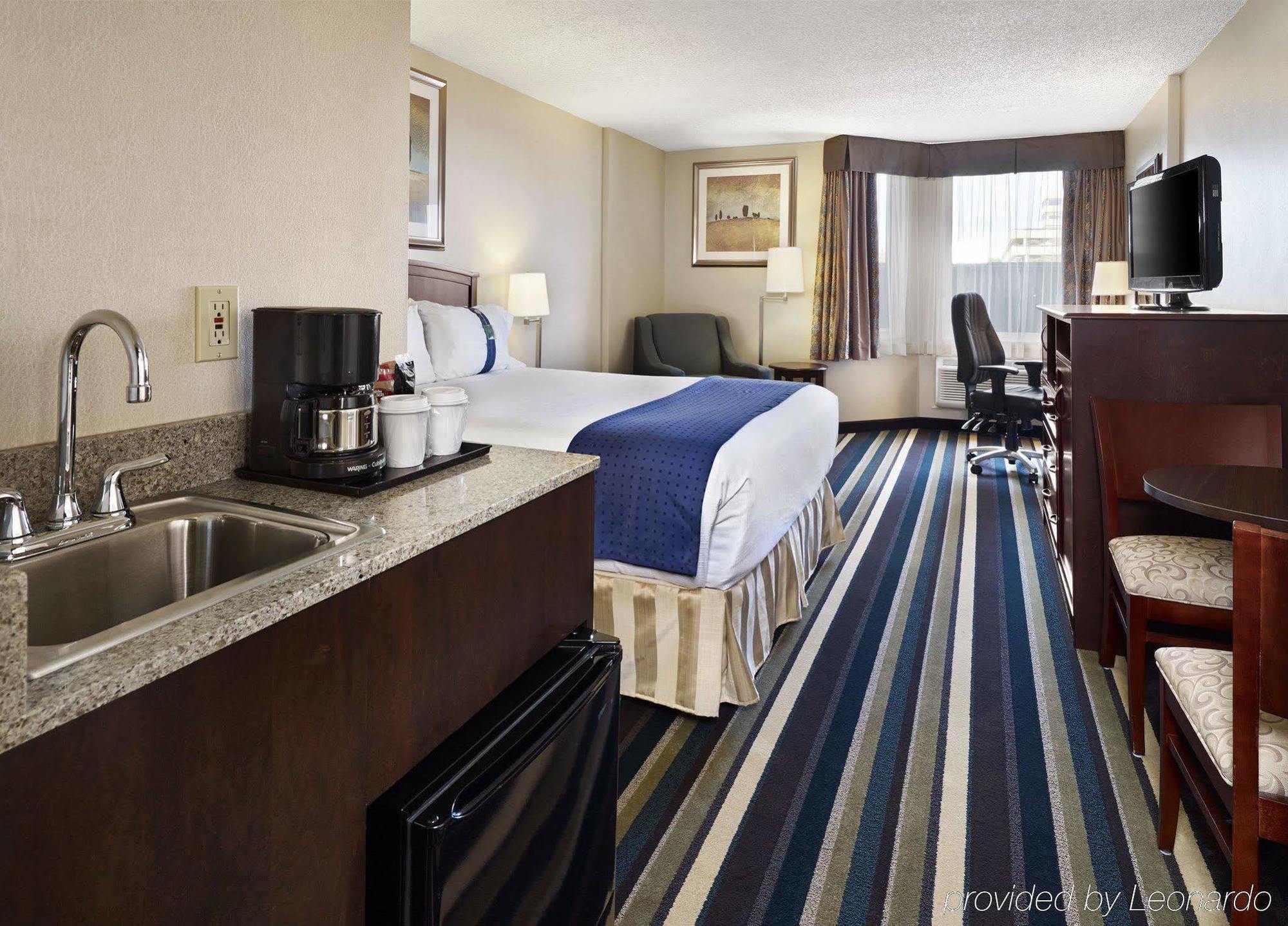 Holiday Inn Conference Centre Edmonton South By Ihg Dış mekan fotoğraf
