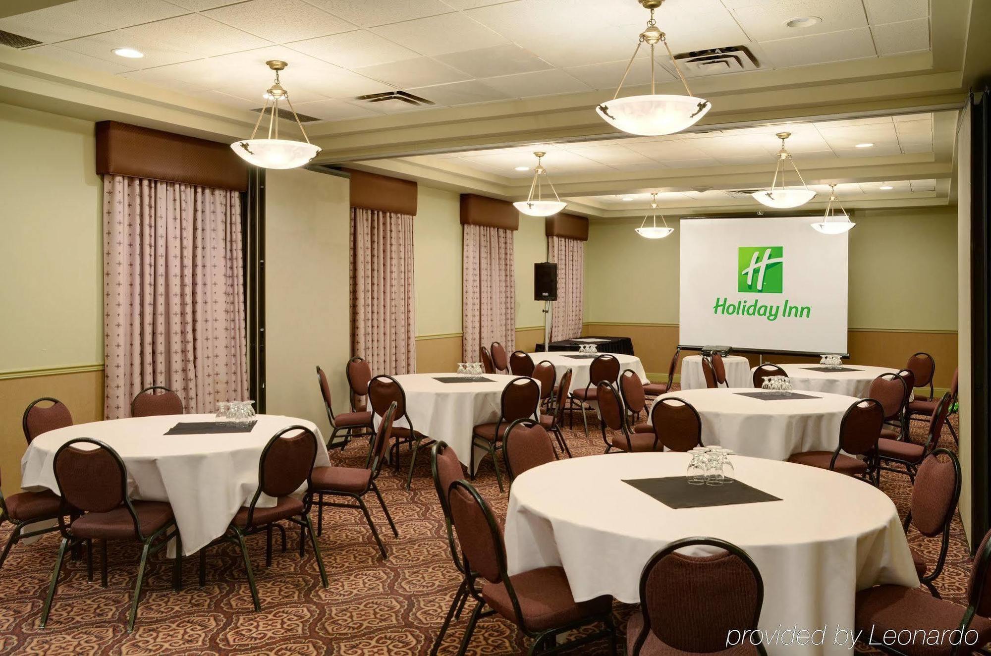 Holiday Inn Conference Centre Edmonton South By Ihg Dış mekan fotoğraf